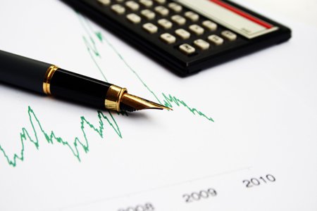 Stock market chart illustrating trends after seven years of low base rates - Global Banking & Finance Review
