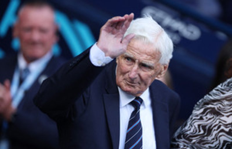 Image for Soccer-Manchester City great Book dies at 90