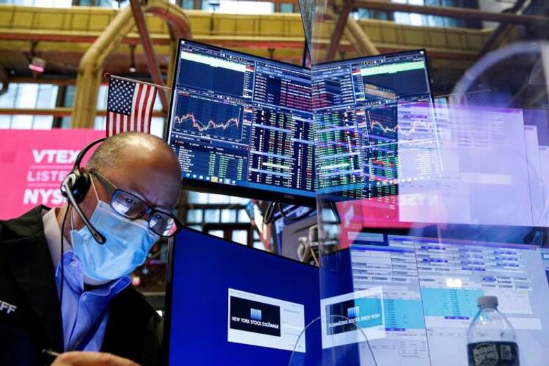 Image for Analysis: Investors look to near $2 trillion corporate cash hoard to buoy stocks