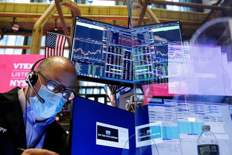 Image for Analysis: Investors look to near $2 trillion corporate cash hoard to buoy stocks