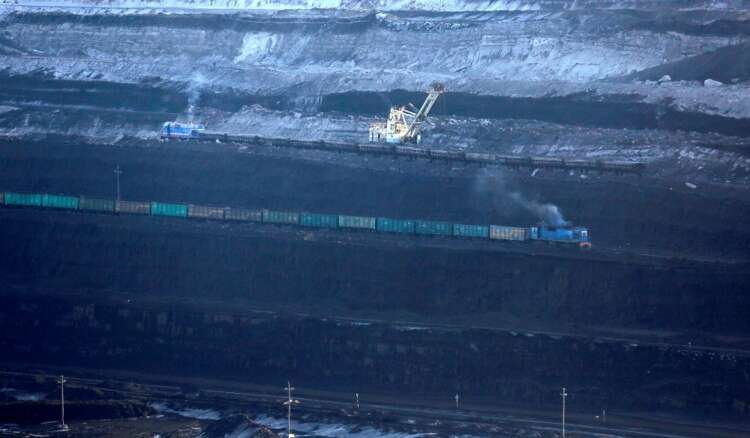 Image for EU adopts new sanctions against Russia including coal import ban