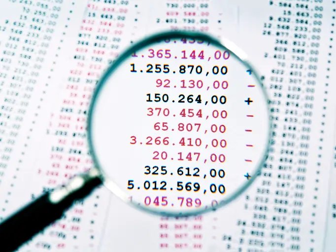 Image for Analyzing Transaction Patterns in Retail Banking to Deliver Tailored Financial Advice