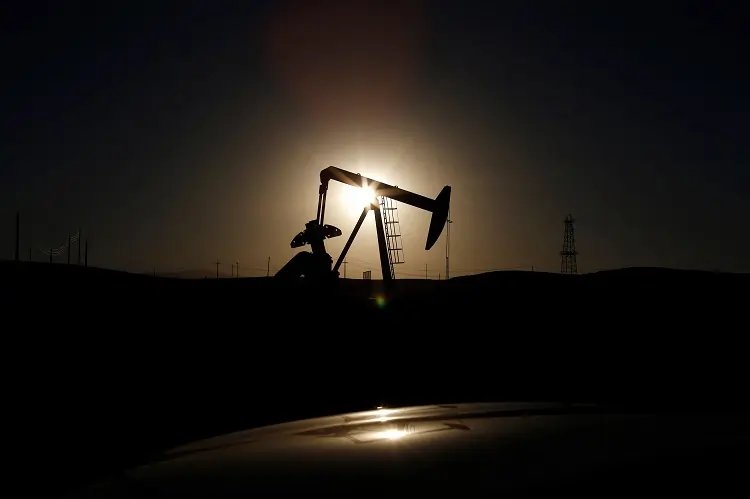 Image for Oil prices little changed though US reserve bid lends support