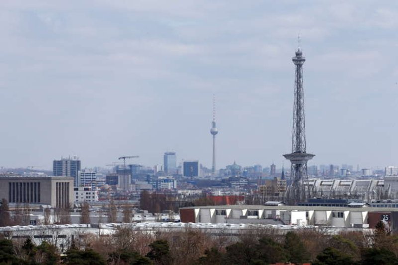Image for Exclusive: Bundesbank expects chip bottlenecks in German industry to worsen in Q2