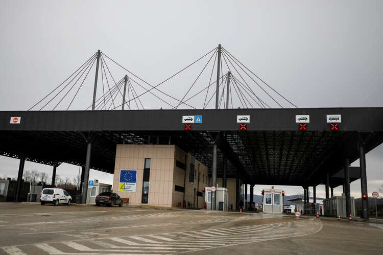 Image for Kosovo re-opens major border crossing with Serbia, easing standoff