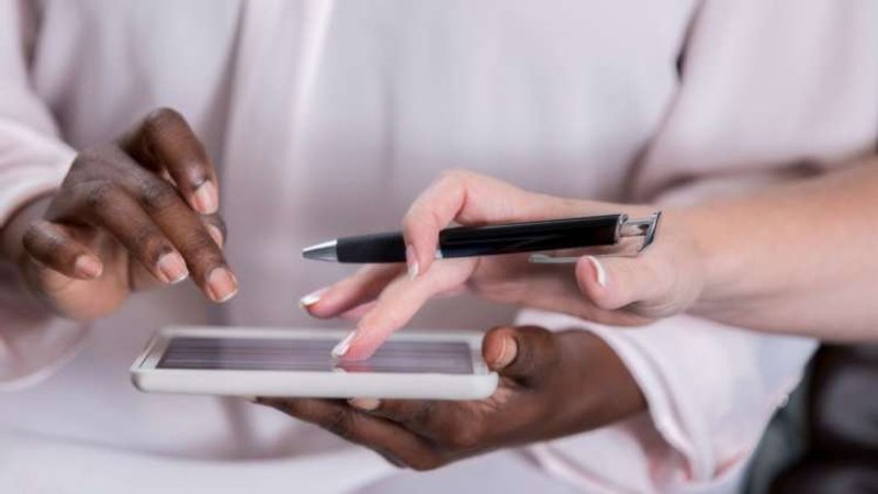 Image for 79% of UK office workers embrace e-signature, as 2020 reshapes broader perceptions of agreements