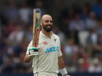 Image for Cricket – Boult rips out England top order after Mitchell hits century for NZ