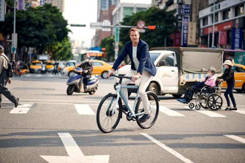 Image for Dutch e-bike maker VanMoof bankrupt, administrators may sell assets