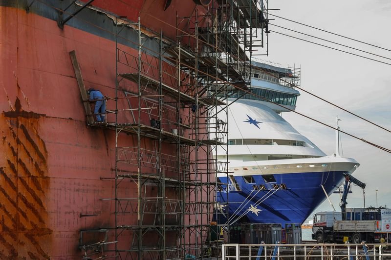 Image for 'We are back' Greek shipyards say after decades of pain