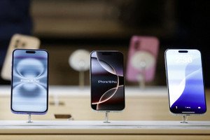 Declining smartphone shipments for Apple and Samsung amid Chinese competition - Global Banking & Finance Review