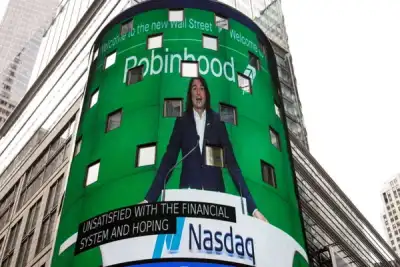 Image for Robinhood closes at $34.82 in grim stock market debut