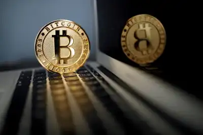 Image for Bitcoin rises to record high