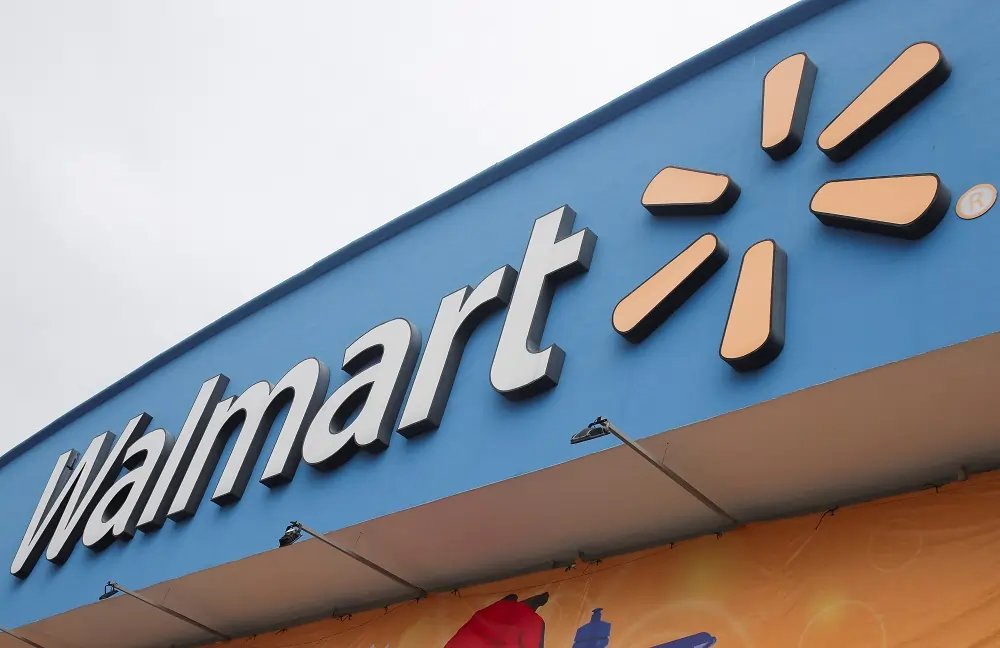 Walmart's low price strategy highlighted amid Amazon's sales warning - Global Banking & Finance Review