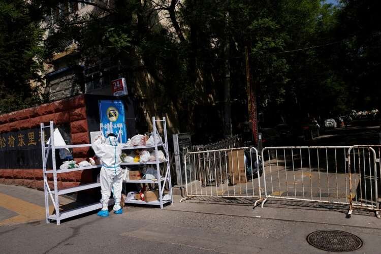 Image for Setback for Shanghai’s COVID battle as Beijing ramps up mass testing