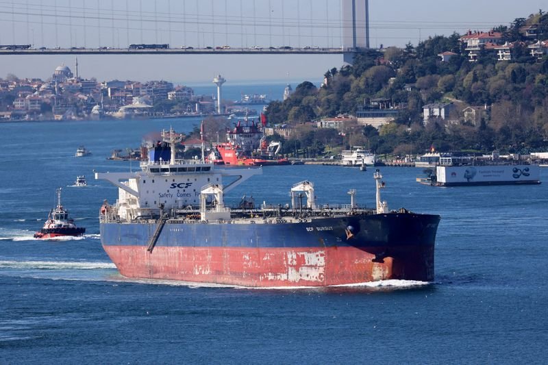 Oil tankers stranded due to US sanctions impacting Iran and Russia - Global Banking & Finance Review
