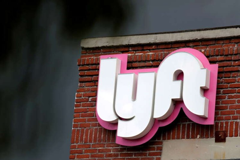 Image for Lyft posts adjusted profit ahead of target, but warns of driver shortage, Delta threat