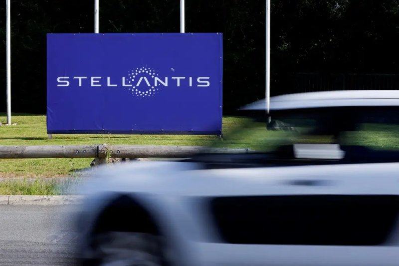 Image for Stellantis unveils technology to support flexible EV and hybrid auto production
