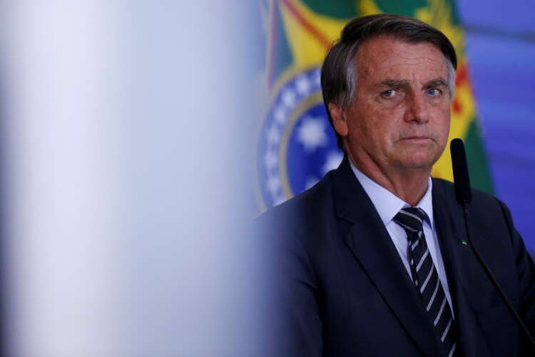 Image for Brazil’s Bolsonaro says UK’s Johnson sought ’emergency’ food deal, embassy differs