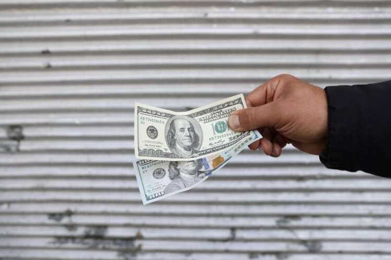 Image for Dollar approaches 20-year highs, Fed meeting in focus