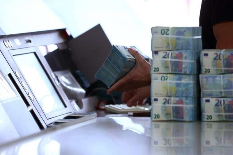 Image for Euro zone bond yields creep higher after ECB minutes