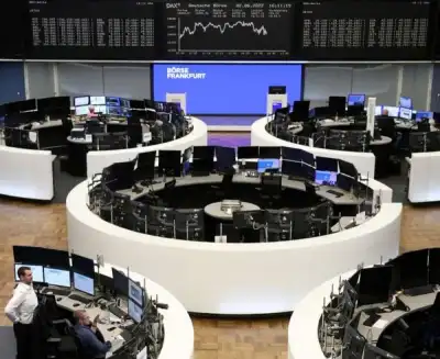 Image for Tech leads Europe shares lower on tighter monetary policy fears