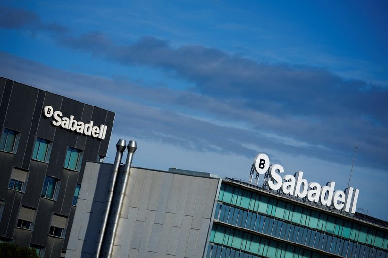 Sabadell CEO Cesar Gonzalez-Bueno critiques BBVA's takeover bid remedies - Global Banking & Finance Review