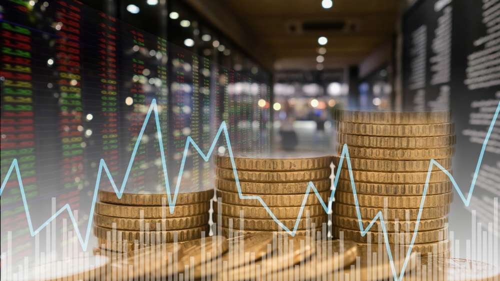 Graph illustrating the impact of COVID-19 on global investment markets - Global Banking & Finance Review