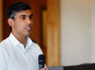 Image for British PM candidate Sunak vows 20% income tax cut by 2029