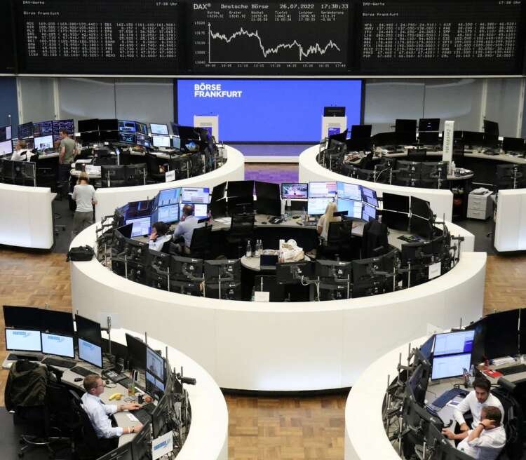 Graph illustrating German DAX index performance amidst positive earnings - Global Banking & Finance Review