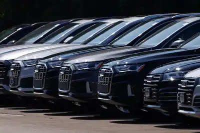 Image for Big German carmakers try to shield themselves against Trump tariffs