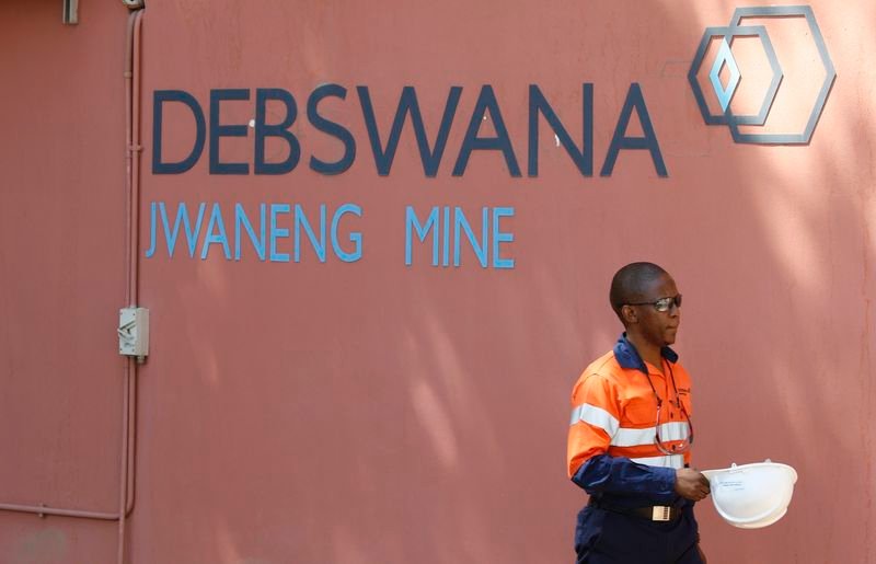 Image for De Beers, Botswana finalise talks on diamonds deal
