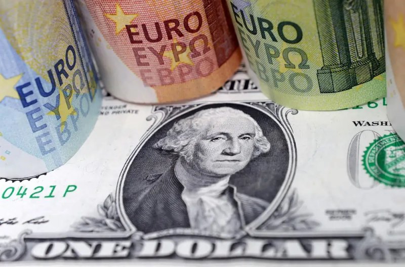 Image for Euro, yen bounce as dollar stalls near three-month highs