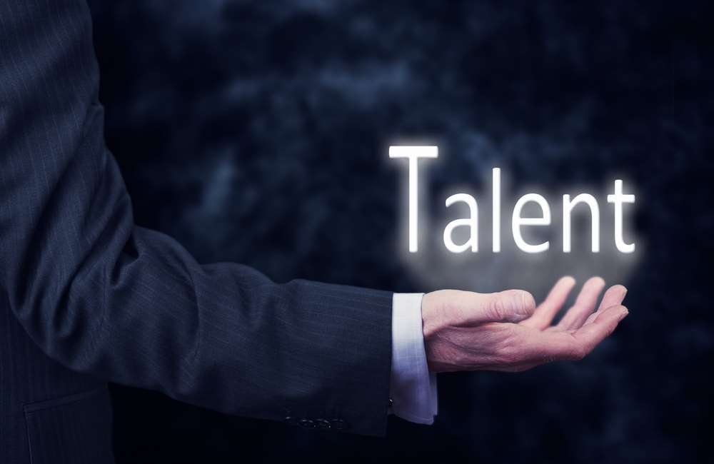 5 ways to find and retain top talent in the digital age