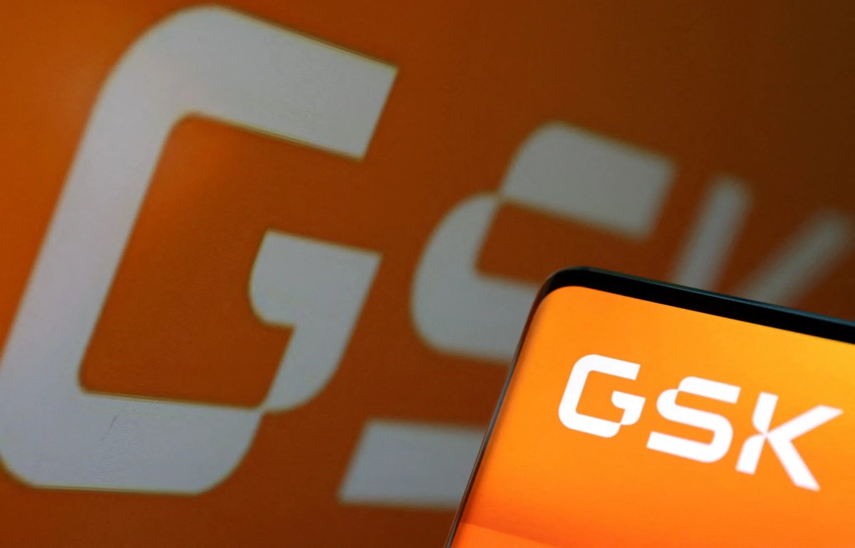 GSK logo and Haleon branding illustrating GSK's stake sale - Global Banking & Finance Review