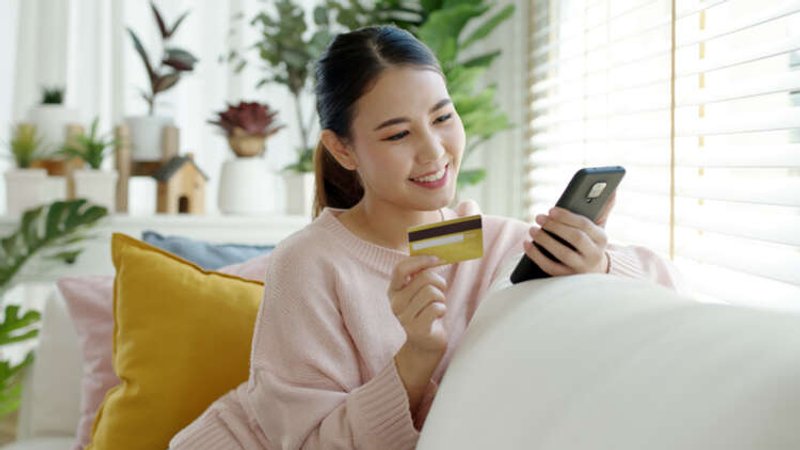 Image for 3 ways financial institutions should adapt to improve customer experience in challenging times