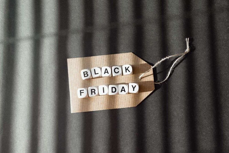 Image for Financial statistics to consider this peak sales season