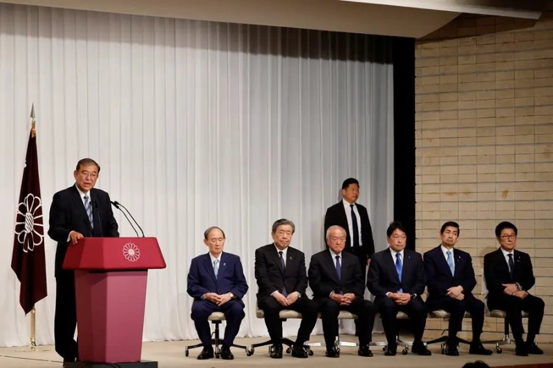 Image for Japan’s government in flux after election gives no party majority