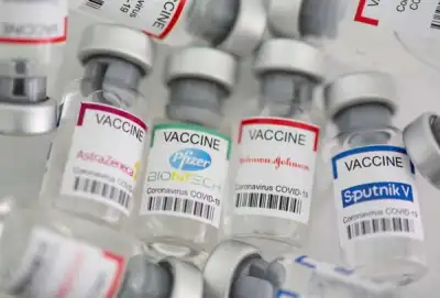 Image for Britain seeking constructive engagement on COVID-19 vaccine waivers