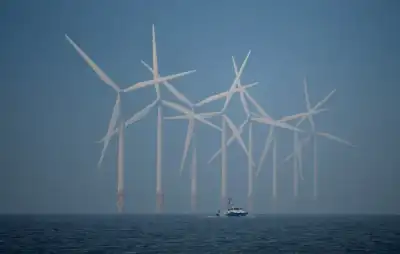 Image for Britain’s new government must act fast to meet 2030 climate target, say advisers