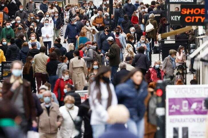 Image for COVID Delta variant represents 2-4% of French cases -minister Veran