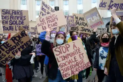 Image for Pandemic pushes gender equality back a generation – WEF