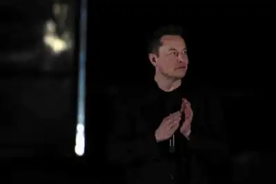 Image for SpaceX Starship booster ‘probably’ returning to pad after explosion -Elon Musk