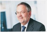 Charlie Bean delivering a speech on the UK economic outlook - Global Banking & Finance Review