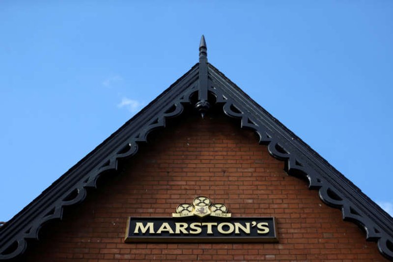 Image for Marston’s, M&amp;B expect crowds back in pubs as curbs ease
