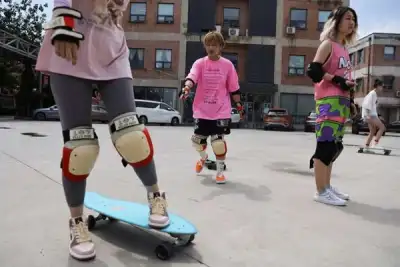 Image for Amid COVID shutdowns, Chinese women flock to skateboarding