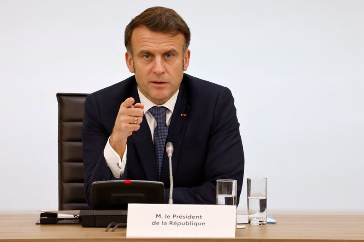 French President Macron hosting European leaders for Ukraine summit - Global Banking & Finance Review