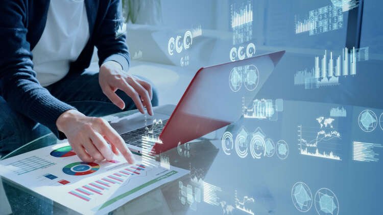 Illustration of vertical SaaS solutions transforming business operations - Global Banking & Finance Review