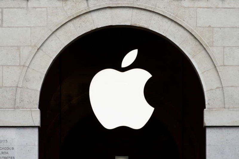 Image for Apple to hold special event on April 20