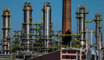 Image for Oil surges amid warnings of supply shortages