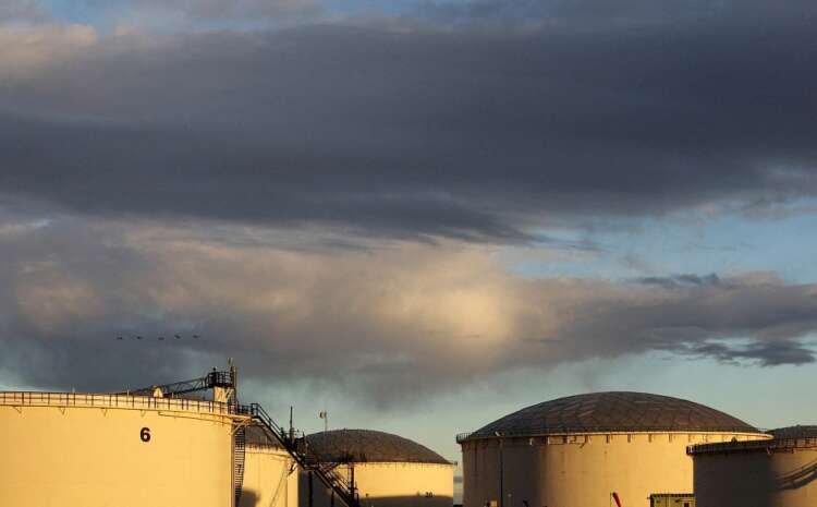 Crude oil storage tanks at Kinder Morgan terminal amidst COVID-19 and supply concerns - Global Banking & Finance Review